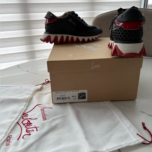 Authentic Louboutin Sneakers Loubishark - Picture 10 of 10